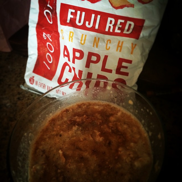 Hard to make this look less like #VomInABowl, but it was so goooood! Figured out something to do with the crumbs at the end of a bag of #applechips! I put 7g (1/4 of a serving) in with my #oatmeal and I added half a scoop of @cellucor #cinnamonswirl (my fave!) Tasted like apple pie  #macros will be in comments